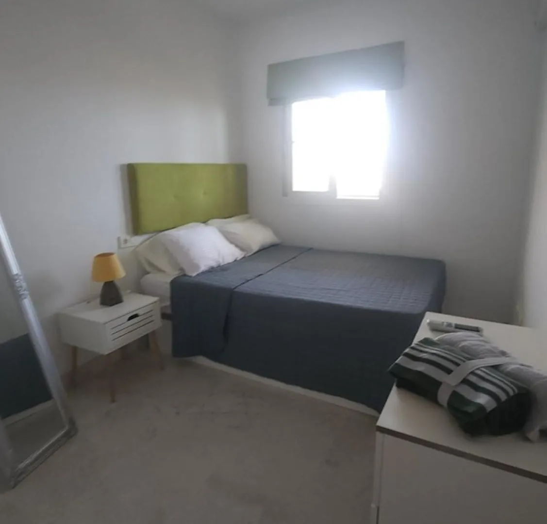 Apartamento En Benalmadena, Con Vista Al Mar